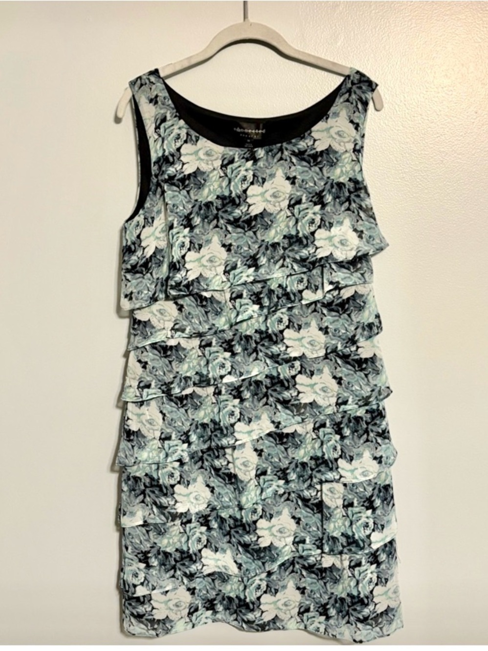 ❤️ Connected Apparel Tiered Ruffle Floral Dress Size 14